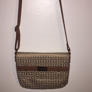 Tommy Hilfiger purse